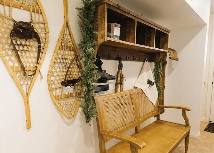 Cozy Townhouse, Walk To Breweries Apartment